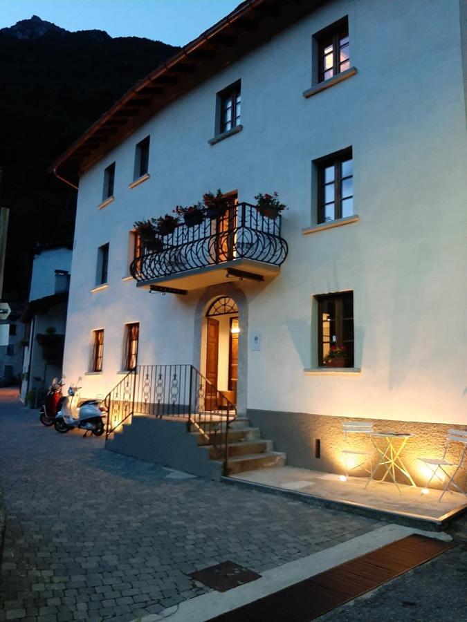 Casa Pasini-Foresteria Piuro Exterior foto